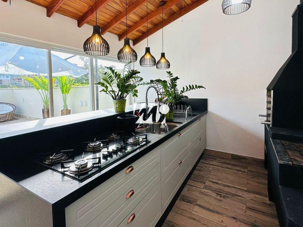 Casa em Pedra Branca, Palhoça. 5 quartos, 310m². Imagem 13 de 14